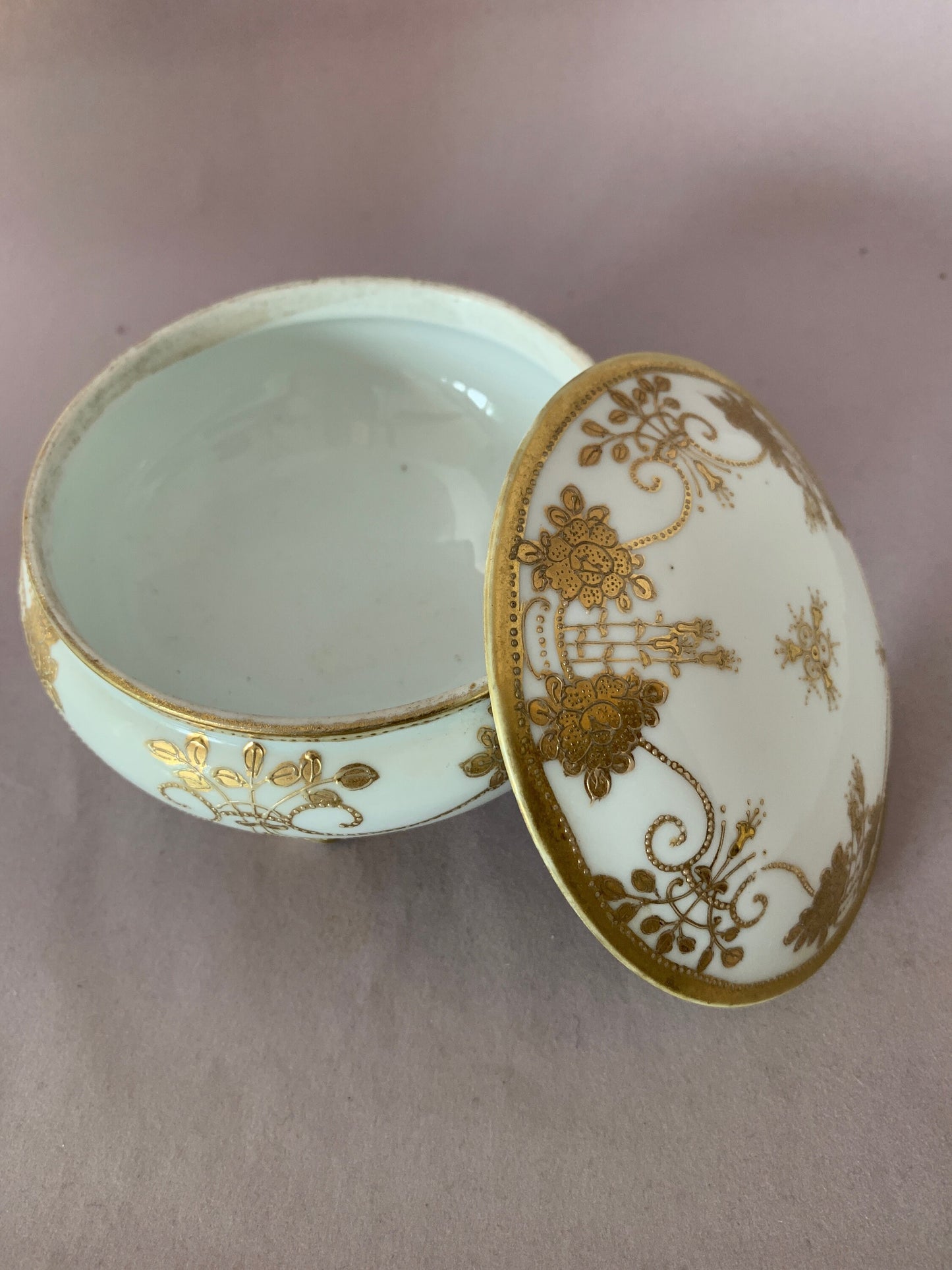 Yoshino hand painted vintage Japanese ceramic trinket dish